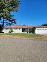 8841 Sunnybrook Ln in Fair Oaks, CA - Building Photo
