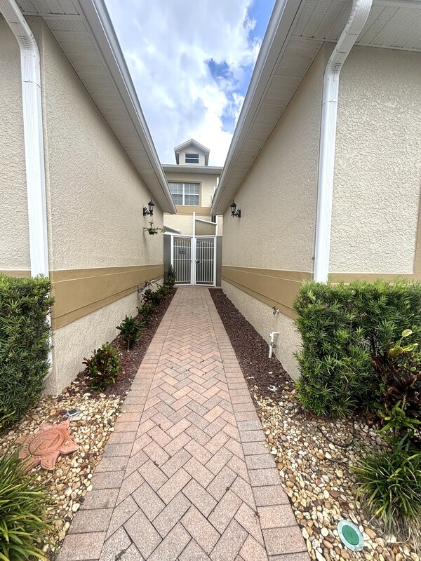 13220 Fountainbleau Dr in Clermont, FL - Building Photo - Building Photo