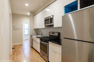 120 E 57th St in Chicago, IL - Foto de edificio - Building Photo