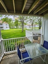 49 Fairview Cir, Unit Artist Lake #49 in Middle Island, NY - Building Photo - Building Photo