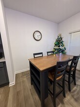 6607 Wyndale Dr in Douglasville, GA - Foto de edificio - Building Photo