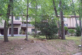 Mountaindale Apartments in Harrisburg, PA - Building Photo - Building Photo