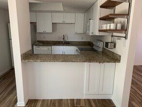 806 Blvd de Orleans Blvd in Mary Esther, FL - Building Photo - Building Photo