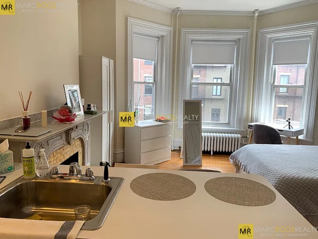 307 Beacon St, Unit 4 in Boston, MA - Foto de edificio - Building Photo