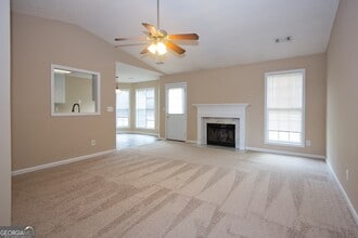 1302 Palmer Ln in Winder, GA - Foto de edificio - Building Photo