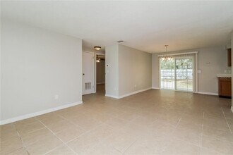 535 San Lanta Cir in Sanford, FL - Building Photo - Building Photo