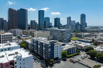 The Ingraham Apartments in Los Angeles, CA - Building Photo - Building Photo