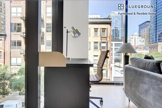 676 N La Salle Dr in Chicago, IL - Building Photo - Building Photo