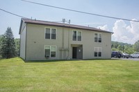 208-214 Hearthstone in Factoryville, PA - Foto de edificio - Building Photo