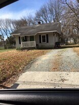 3612 Temple St in Greensboro, NC - Building Photo