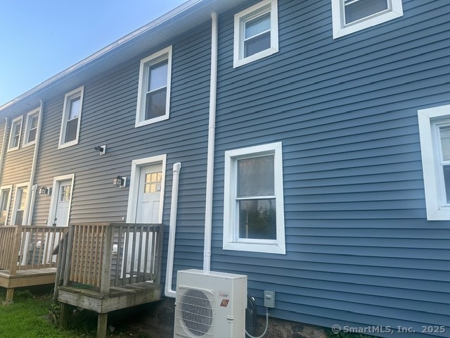 115 Roosevelt Dr in Derby, CT - Building Photo - Building Photo