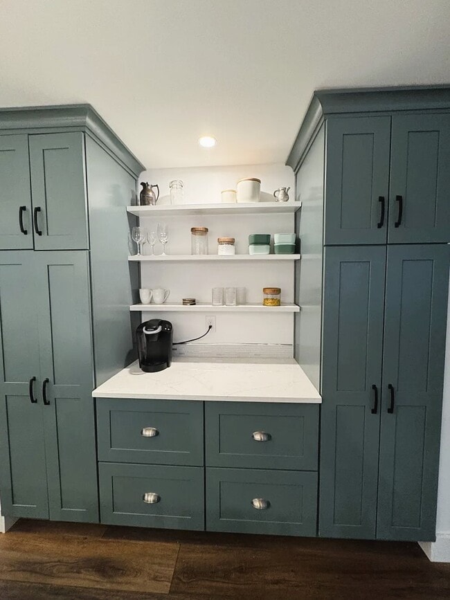 30 Knoll Top Rd in Stony Brook, NY - Building Photo - Building Photo