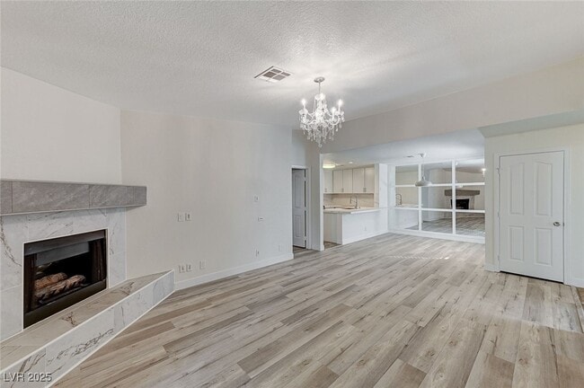 2633 Durango Dr