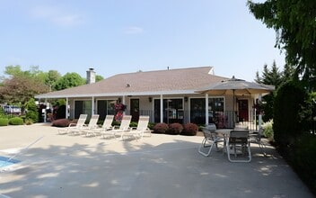 Regency Park North in Queensbury, NY - Building Photo - Building Photo