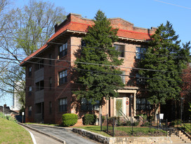 548 NE Boulevard Apartments