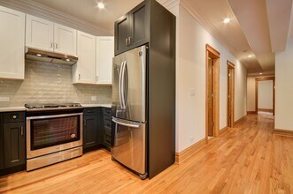 3715 N Fremont St, Unit 2 in Chicago, IL - Foto de edificio - Building Photo