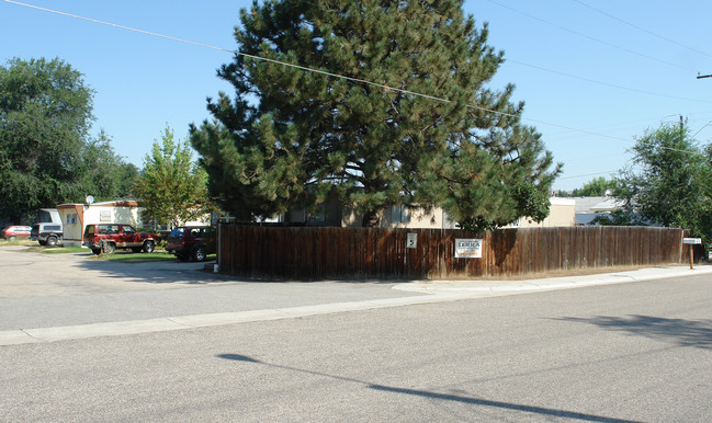 Terra Mobile Home Park in Garden City, ID - Building Photo - Building Photo