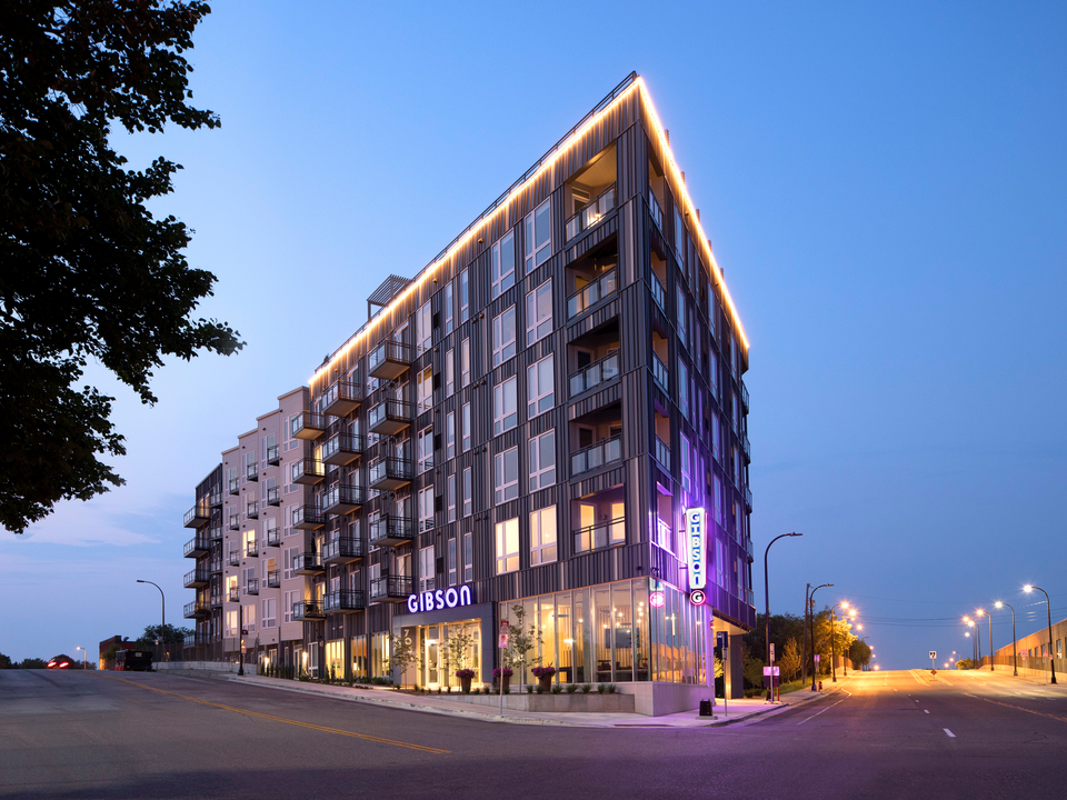 Gibson Apartments in Minneapolis, MN - Foto de edificio