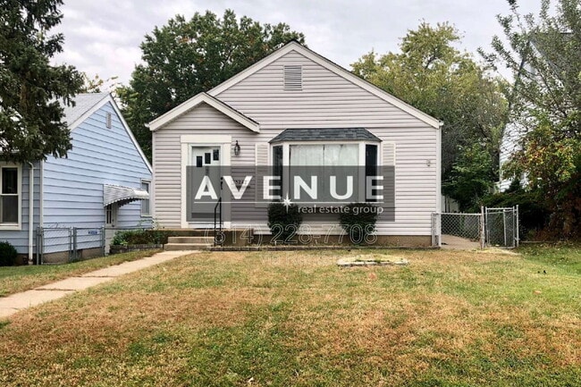 property at 5242 Parker Ave