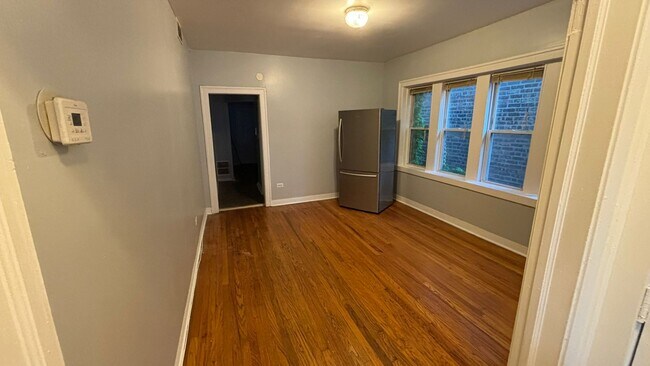 8046 S Maryland Ave in Chicago, IL - Building Photo - Building Photo