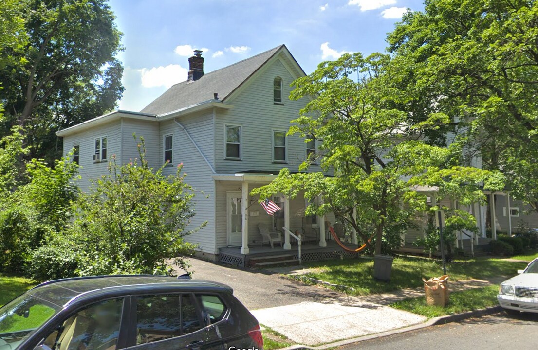 106 2nd St, Unit 2nd floor in South Orange, NJ - Building Photo