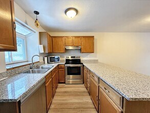 4696 S Dillon Ct in Aurora, CO - Building Photo - Building Photo