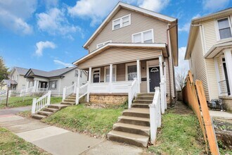 293-295-295 E Woodrow Ave in Columbus, OH - Building Photo - Building Photo