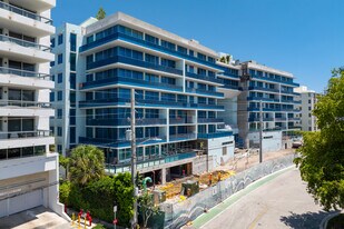 La Baia South in Bay Harbor Islands, FL - Building Photo