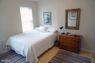 110 Charles St-Unit -Apt 4 in Boston, MA - Building Photo - Building Photo