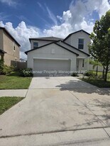 16670 Kingman Reef St in Wimauma, FL - Building Photo