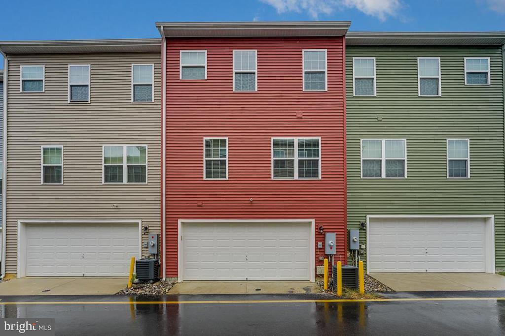 9907 Cedarmass Cir in Fredericksburg, VA - Building Photo