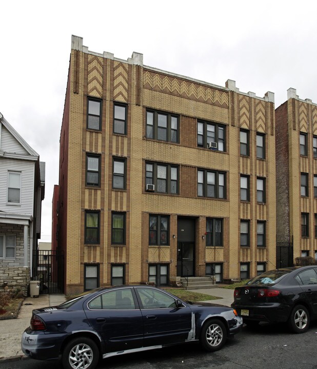 96-98 Highland Ave in Jersey City, NJ - Building Photo
