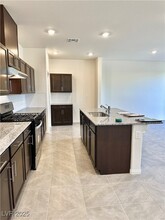 9133 Surrey Wood St in Las Vegas, NV - Building Photo - Building Photo