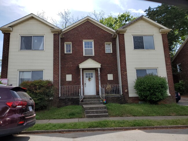 property at 1418 Park Dr