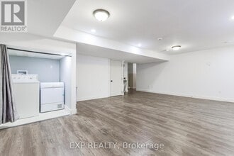 1527 Merrittville Hwy in Welland, ON - Building Photo - Building Photo