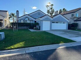 5250 Edgeview Dr in Discovery Bay, CA - Building Photo