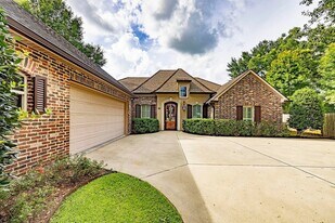 121 Gentle Oak Blvd, Unit 103-D in Schriever, LA - Building Photo