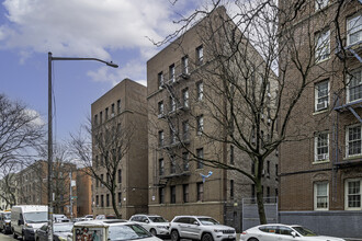 60 W 190th St in Bronx, NY - Building Photo - Building Photo