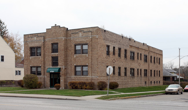 Opal Apartments in Indianapolis, IN - Building Photo - Building Photo