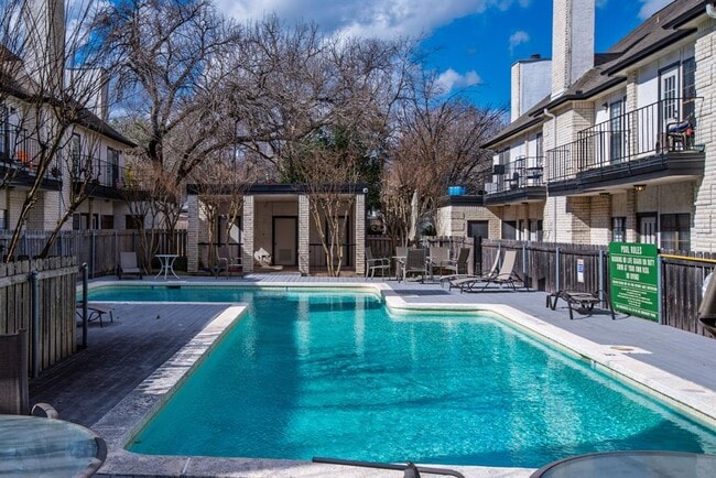 property at 1307 Kinney Ave