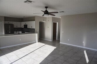 341 Aylesbury Ct in Kissimmee, FL - Building Photo - Building Photo