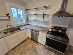 79 Kenduskeag Ave in Bangor, ME - Building Photo - Building Photo