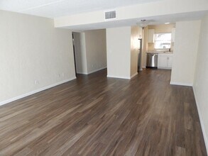 416 N Grandview Ave in Daytona Beach, FL - Building Photo - Building Photo