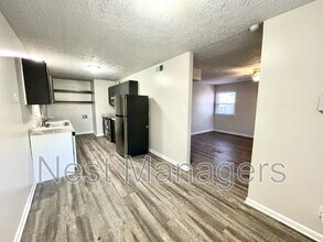 3617 Metric Dr in Hope Mills, NC - Building Photo - Building Photo