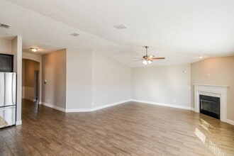 4538 Song Sparrow Dr in Middleburg, FL - Building Photo - Building Photo