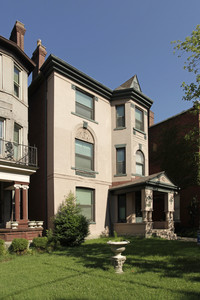 1440 S 4th St in Louisville, KY - Foto de edificio - Building Photo