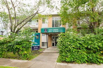 Vista Green in Edmonton, AB - Building Photo - Building Photo