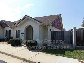 24 Rose Garden Ln in Fishersville, VA - Building Photo - Building Photo