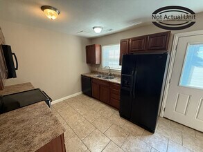 1742 N Orie Dr in Columbia, MO - Building Photo - Building Photo