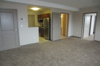 275 W Main St, Unit 275-10 West Main St in Marlborough, MA - Foto de edificio - Building Photo